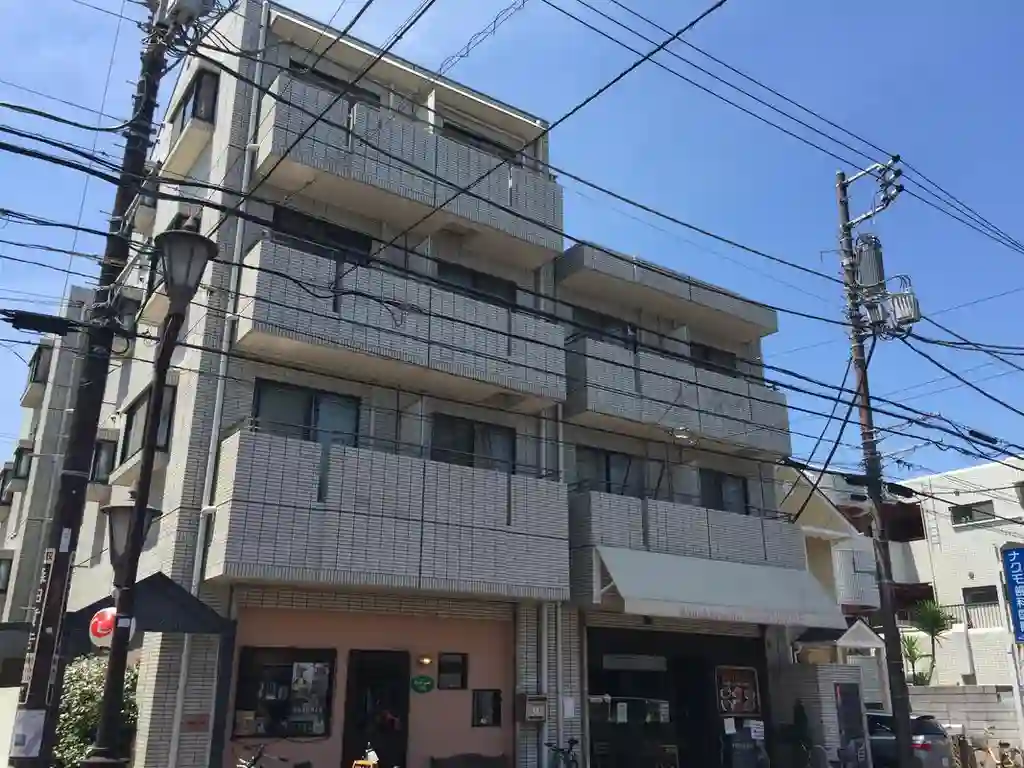 ホワイトヒルズ 外観